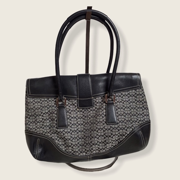 Coach Signature C Flap-over Soho Buckle Satchel - Picture 2 of 9